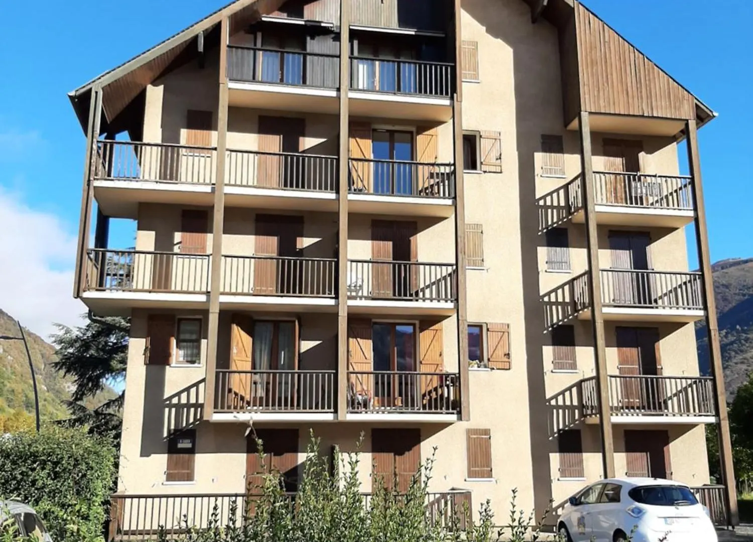 Appartement Vert Tendre Face A La Montagne Bagnères-de-Luchon