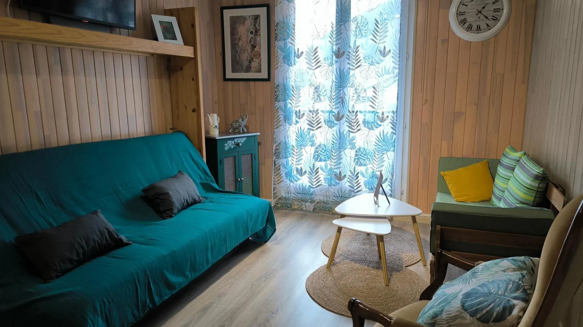 Appartement Vert Tendre Face A La Montagne Bagnères-de-Luchon 0*,  Fransa